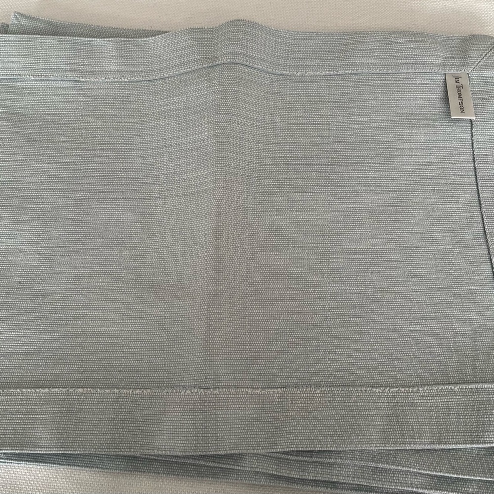 Set of 6 pale blue Jim Thompson placemats. - Picture 4 of 4